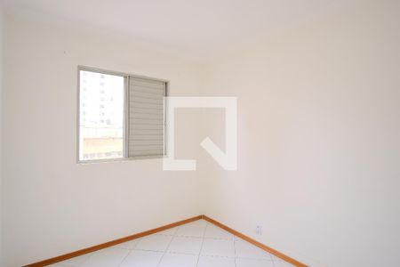 Quarto 1 de apartamento para alugar com 2 quartos, 52m² em Jardim Textil, São Paulo