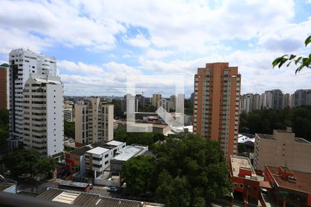 Varanda vista de apartamento à venda com 2 quartos, 72m² em Vila Andrade, São Paulo