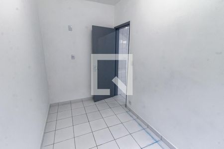 Quarto 1 de casa para alugar com 4 quartos, 110m² em Jardim Maria Rosa, Taboão da Serra