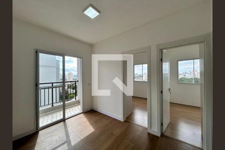 Sala/Cozinha de apartamento para alugar com 2 quartos, 40m² em Vila Isa, São Paulo