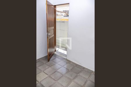 Sala/Cozinha de kitnet/studio para alugar com 1 quarto, 70m² em Itapuã, Salvador