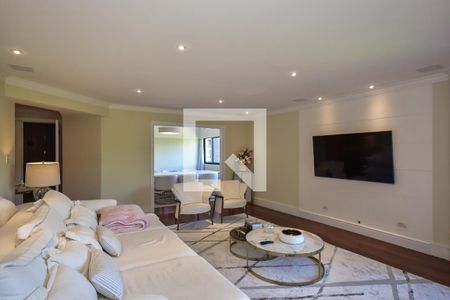 Sala de apartamento à venda com 3 quartos, 228m² em Real Parque, São Paulo