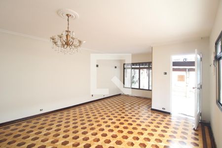 Casa à venda com 3 quartos, 150m² em Vila Campo Grande, São Paulo