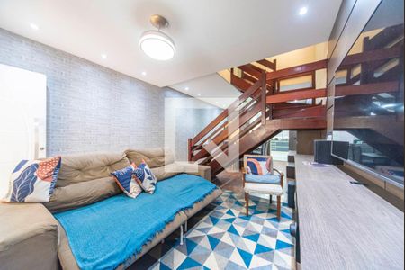 Sala de casa de condomínio à venda com 3 quartos, 150m² em Parque Sao Vicente, Santo André