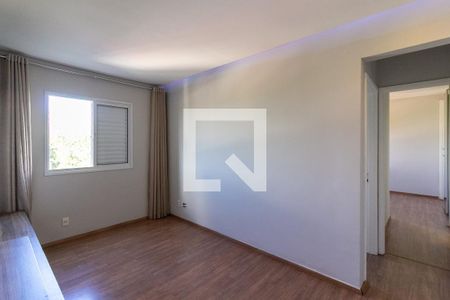 Sala de TV de apartamento à venda com 2 quartos, 74m² em Jardim Umuarama, São Paulo