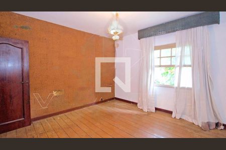 Casa à venda com 4 quartos, 318m² em Vila Madalena, São Paulo