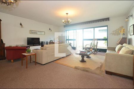 Casa à venda com 3 quartos, 250m² em Vila Madalena, São Paulo