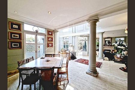 Casa à venda com 3 quartos, 574m² em Bela Aliança, São Paulo