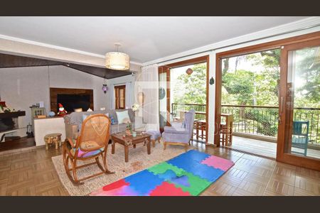 Casa à venda com 3 quartos, 470m² em Vila Madalena, São Paulo