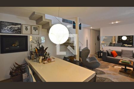 Casa à venda com 3 quartos, 495m² em Jardim das Bandeiras, São Paulo