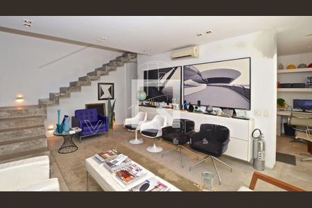 Casa à venda com 3 quartos, 495m² em Jardim das Bandeiras, São Paulo