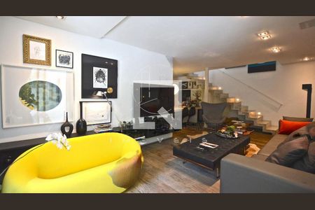 Casa à venda com 3 quartos, 495m² em Jardim das Bandeiras, São Paulo