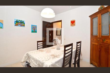 Casa à venda com 3 quartos, 131m² em Vila Madalena, São Paulo