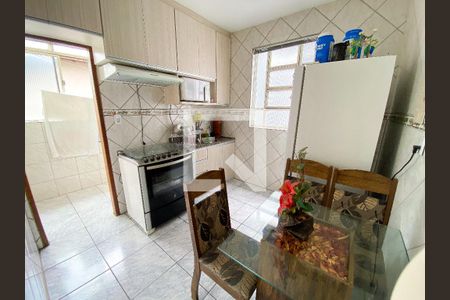 Cozinha de apartamento para alugar com 2 quartos, 57m² em Novo Eldorado, Contagem