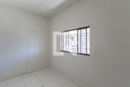 Quarto de casa para alugar com 1 quarto, 90m² em Jaqueline, Belo Horizonte