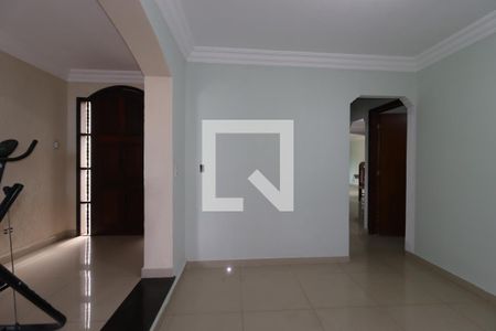 Sala de casa para alugar com 3 quartos, 235m² em Jardim Santo André, Santo André