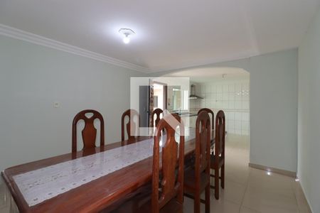 Sala de Jantar de casa para alugar com 3 quartos, 235m² em Jardim Santo André, Santo André