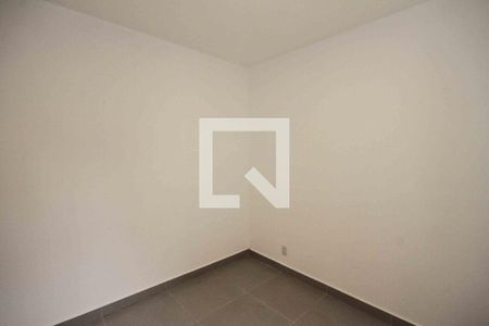 Quarto de apartamento para alugar com 1 quarto, 30m² em Vila Paulo Silas, São Paulo
