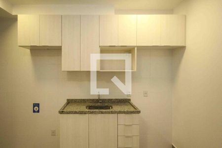 Sala/Cozinha de apartamento para alugar com 1 quarto, 30m² em Vila Paulo Silas, São Paulo
