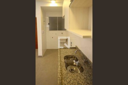 Cozinha de apartamento para alugar com 1 quarto, 30m² em Vila Paulo Silas, São Paulo
