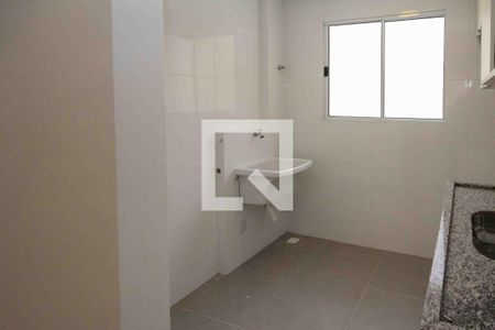 Cozinha de apartamento para alugar com 2 quartos, 41m² em Vila Paulo Silas, São Paulo