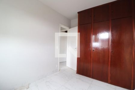 Quarto 1 de apartamento para alugar com 3 quartos, 76m² em Lagoinha, Uberlândia