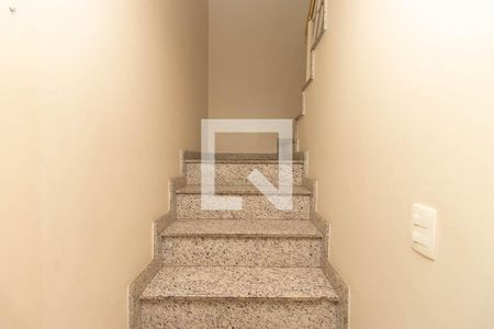 Escada de casa à venda com 4 quartos, 200m² em Vila Nova Mazzei, São Paulo