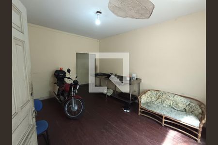 Casa para alugar com 4 quartos, 271m² em Chácara Inglesa, São Paulo