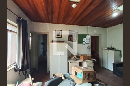 Casa para alugar com 4 quartos, 271m² em Chácara Inglesa, São Paulo