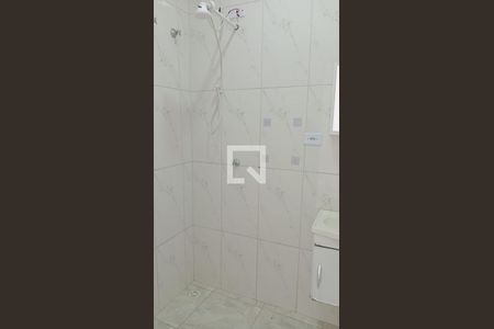 Banheiro de apartamento para alugar com 1 quarto, 40m² em Vila Mangalot, São Paulo