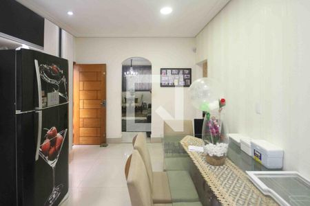 Casa para alugar com 3 quartos, 300m² em Vila California, São Paulo