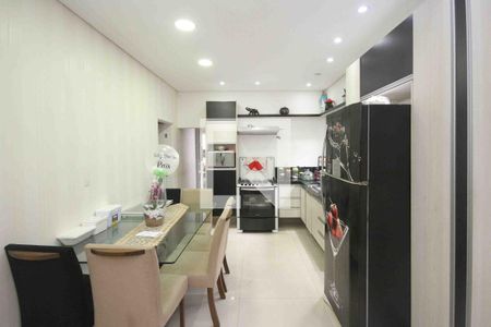 Casa para alugar com 3 quartos, 300m² em Vila California, São Paulo