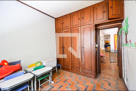 Quarto 2 de casa para alugar com 5 quartos, 300m² em São Pedro, Belo Horizonte