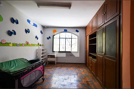 Quarto 1 de casa para alugar com 5 quartos, 300m² em São Pedro, Belo Horizonte