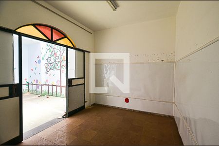 Sala 3 de casa para alugar com 5 quartos, 270m² em São Pedro, Belo Horizonte