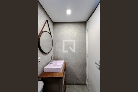 Banheiro de apartamento para alugar com 1 quarto, 25m² em Vila Prudente, São Paulo