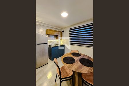 Cozinha de apartamento para alugar com 1 quarto, 25m² em Vila Prudente, São Paulo