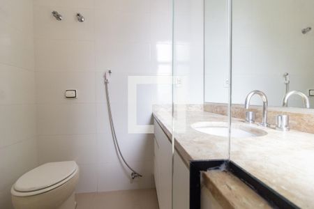 Banheiro da Suíte de apartamento para alugar com 1 quarto, 41m² em Cerqueira César, São Paulo