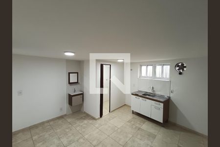 Studio de kitnet/studio para alugar com 1 quarto, 31m² em Parque Imperial, São Paulo