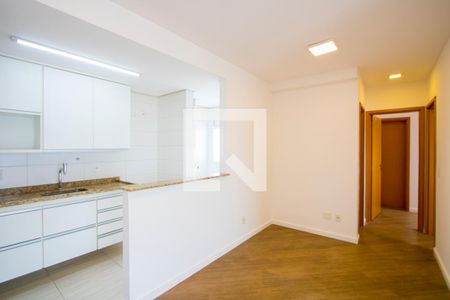Sala de apartamento à venda com 2 quartos, 67m² em Vila Gilda, Santo André