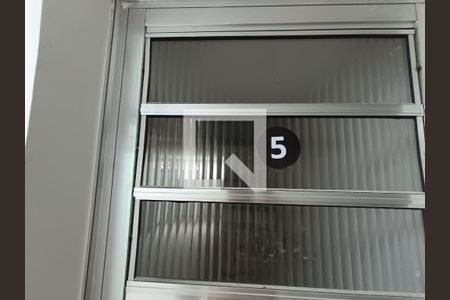 Sala/Cozinha de kitnet/studio para alugar com 1 quarto, 37m² em Parque Imperial, São Paulo