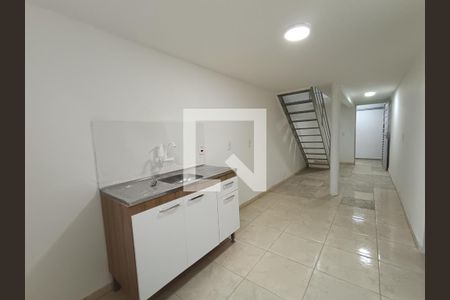 Sala/Cozinha de kitnet/studio para alugar com 1 quarto, 41m² em Parque Imperial, São Paulo