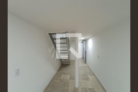 Sala/Cozinha de kitnet/studio para alugar com 1 quarto, 41m² em Parque Imperial, São Paulo