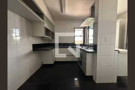 Cozinha de apartamento para alugar com 3 quartos, 150m² em São José, Belo Horizonte