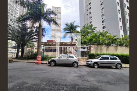 Fachada e portaria de apartamento para alugar com 2 quartos, 48m² em Sacoma, São Paulo