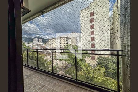 Apartamento para alugar com 3 quartos, 100m² em Laranjeiras, Rio de Janeiro