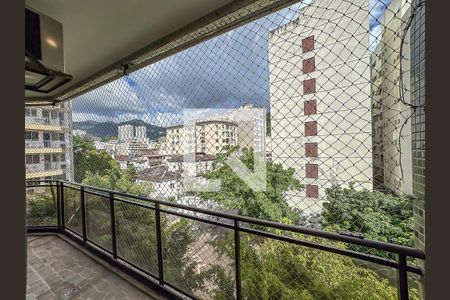 Apartamento para alugar com 3 quartos, 100m² em Laranjeiras, Rio de Janeiro