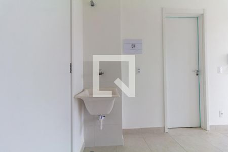 Sala, Cozinha e Área de Serviço de apartamento para alugar com 1 quarto, 30m² em Penha de França, São Paulo