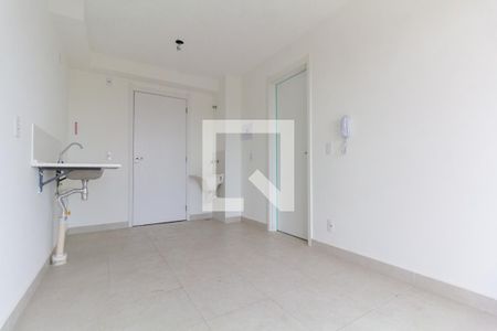 Sala, Cozinha e Área de Serviço de apartamento para alugar com 1 quarto, 30m² em Penha de França, São Paulo