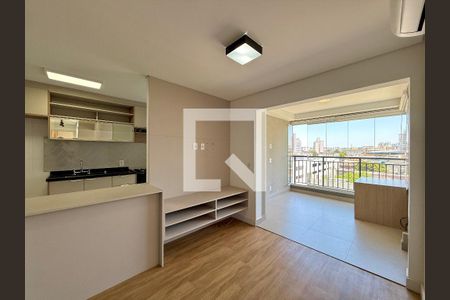 Sala de apartamento para alugar com 2 quartos, 66m² em Santo Amaro, São Paulo